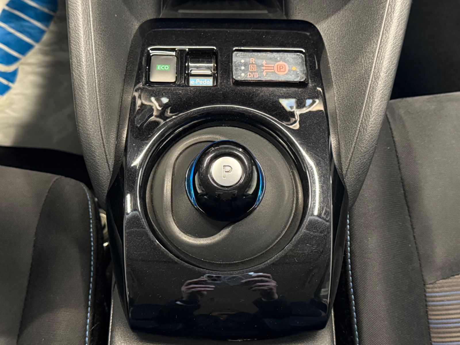 Fahrzeugabbildung Nissan Leaf Acenta - Navi, Winter-Paket