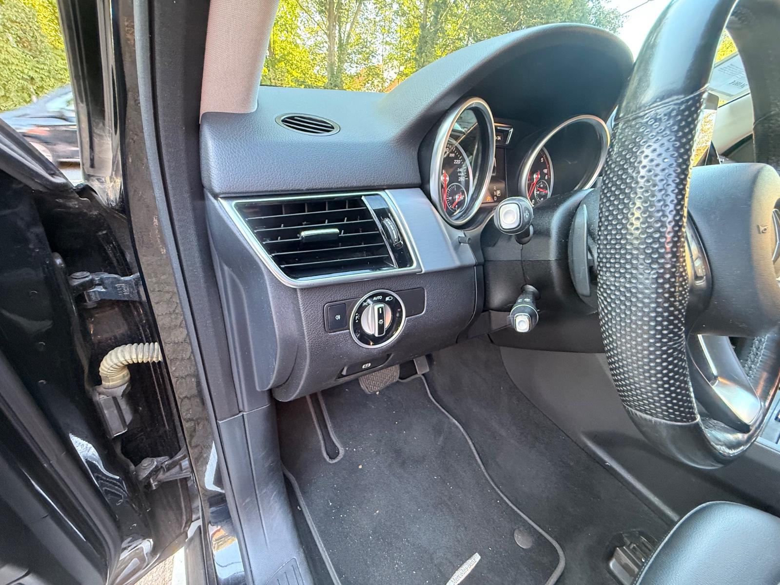 Mercedes-Benz GLE 350 d 4Matic*Navi*AHK 3500 KG*Leder*LED