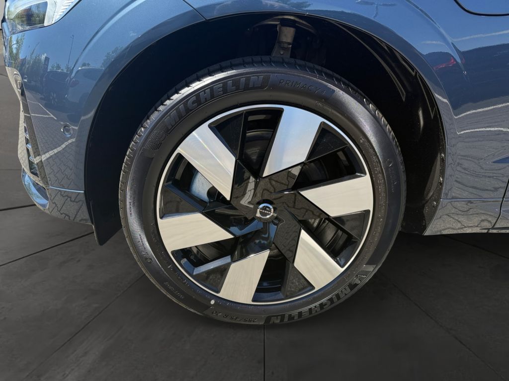 VOLVO XC60 T6 AWD Plug-in Hybrid Plus Dark 360° VOLVO XC60 T6 AWD Plug-in Hybrid Plus Dark 360°