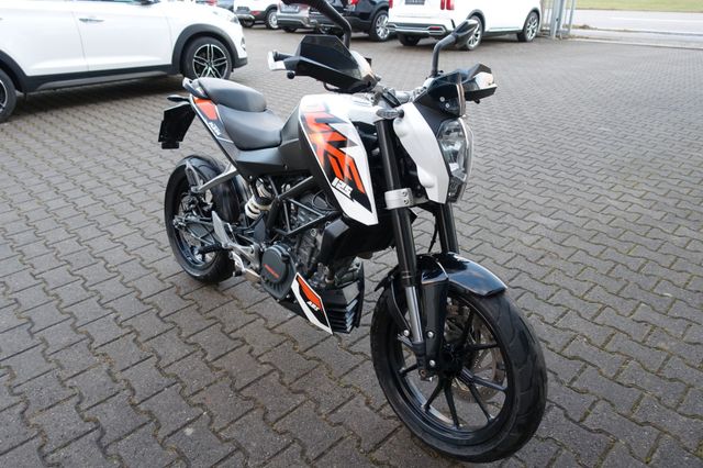 KTM Duke 125