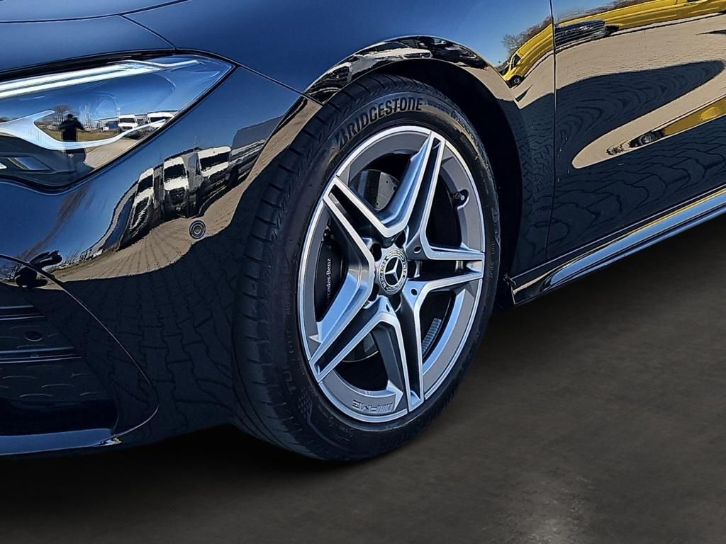 Fahrzeugabbildung Mercedes-Benz CLA 200 Coupé AMG AHK KeylessGo LED Winter Totw.