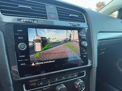 Fahrzeugabbildung Volkswagen Golf VII Lim 1.6 TDI Comfortline *ACC*SHZ*PANO*