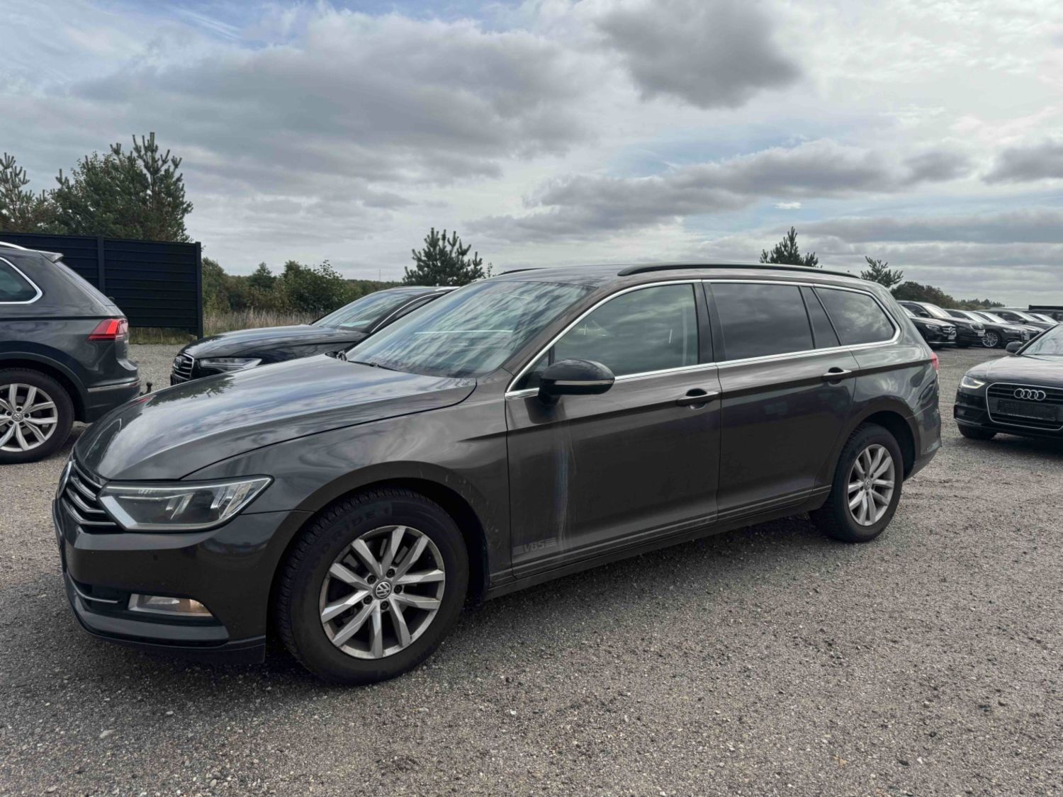 Volkswagen Passat Variant - 1