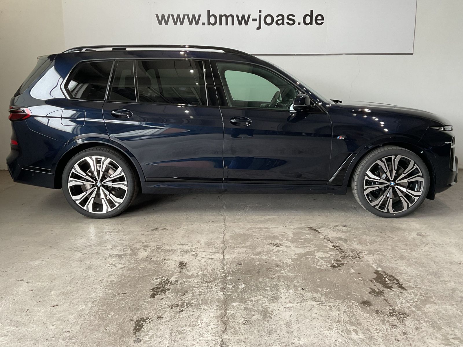 Fahrzeugeinzelansicht 18 Fahrzeugabbildung BMW X7 xDrive40i |Sitzbelüft. |Standheizung |AHK