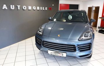 Porsche Cayenne - 1