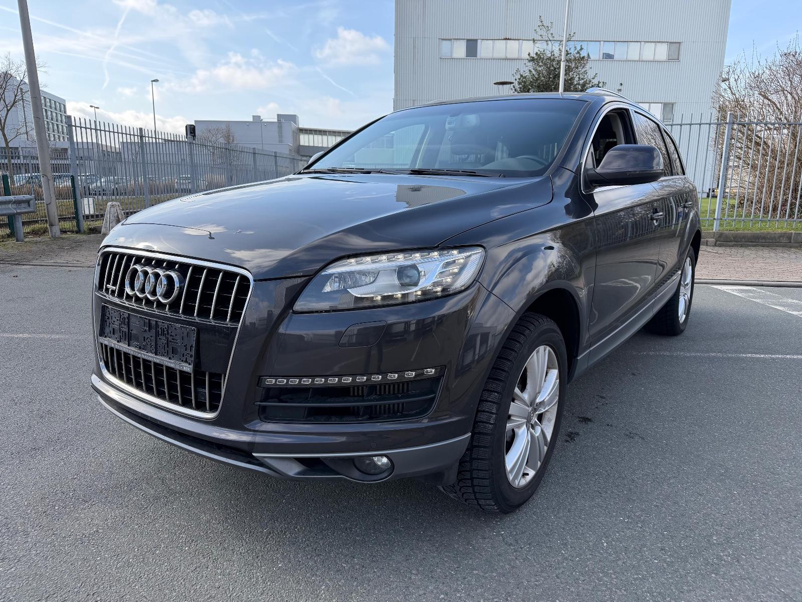 Audi Q7 3.0 TDI quattro Steuerkette & AGR Kühler Neu