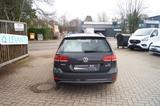 Volkswagen Golf VII 1,4 TGI Comfortl. PDC 8x Bereift 28t km - mit CNG-Antrieb: Kombi, Schaltgetriebe