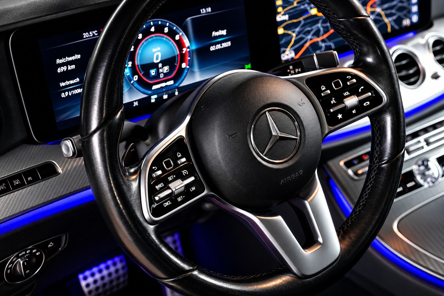 Fahrzeugabbildung Mercedes-Benz E 220 E 220 d Avantgarde *Pano*Ambiente*Widescre