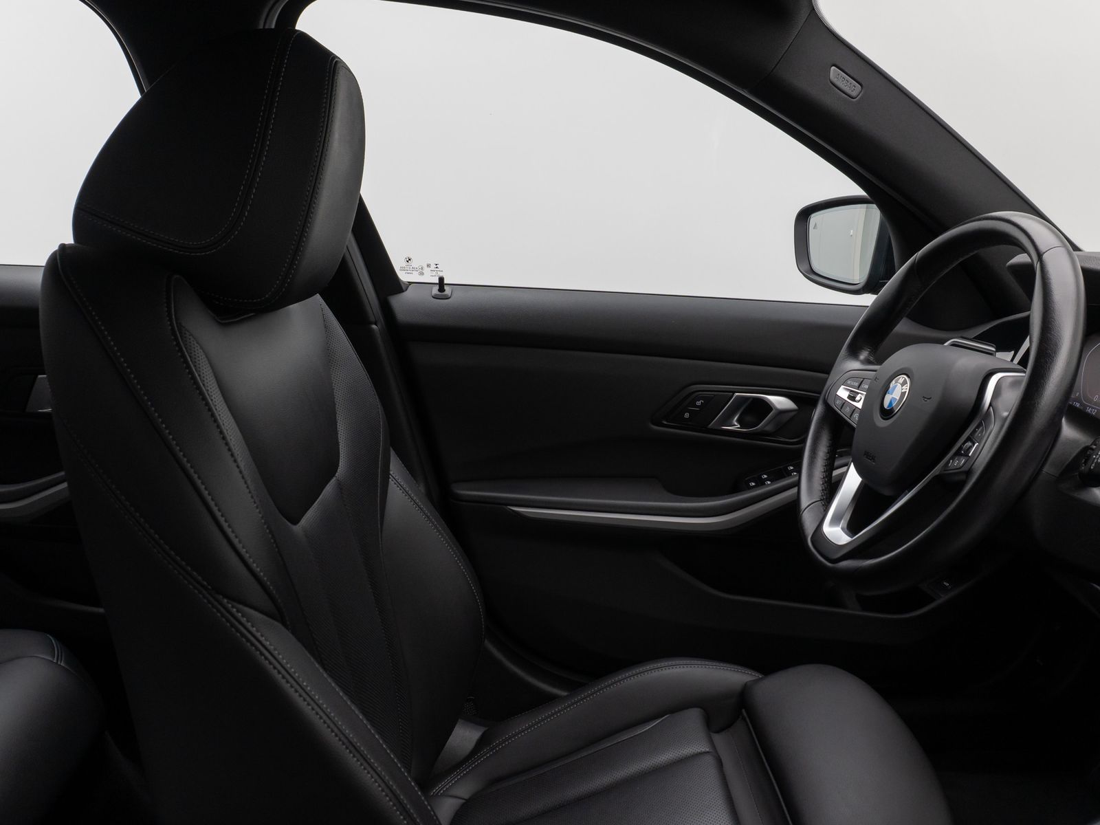 Fahrzeugabbildung BMW 320d xD Laser DAB PDC AHK Alarm Komfort Sport
