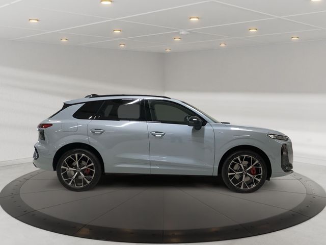 Q3 SUV TFSI quattro+ACC+Headup+Pano+digit.Matrix