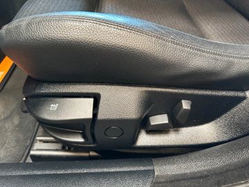 MYAUTOCENTER – Gebraucht- und Jahreswagen mit Werkstattservice in Pfaffenhofen BMW Touring 523 i *HeadUP*AHK*Xenon*TÜV NEU*