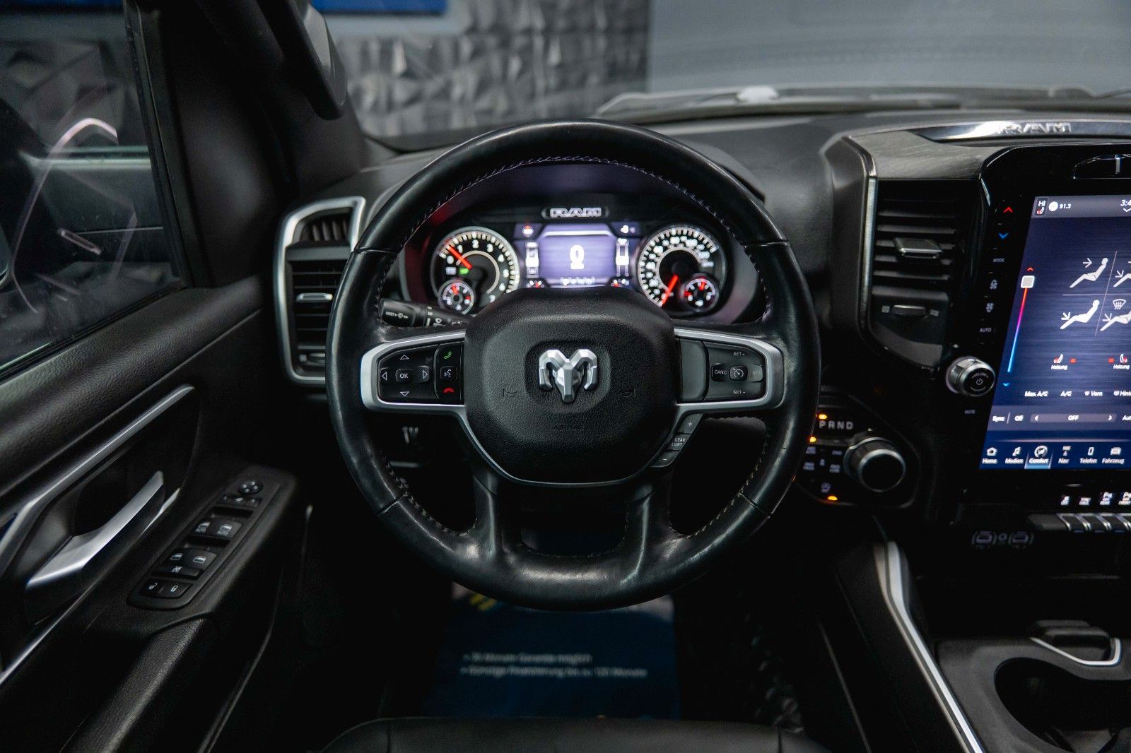 Fahrzeugabbildung Dodge RAM 5.7 V8 HEMI 4x4 OFFROAD Night Limited 19%