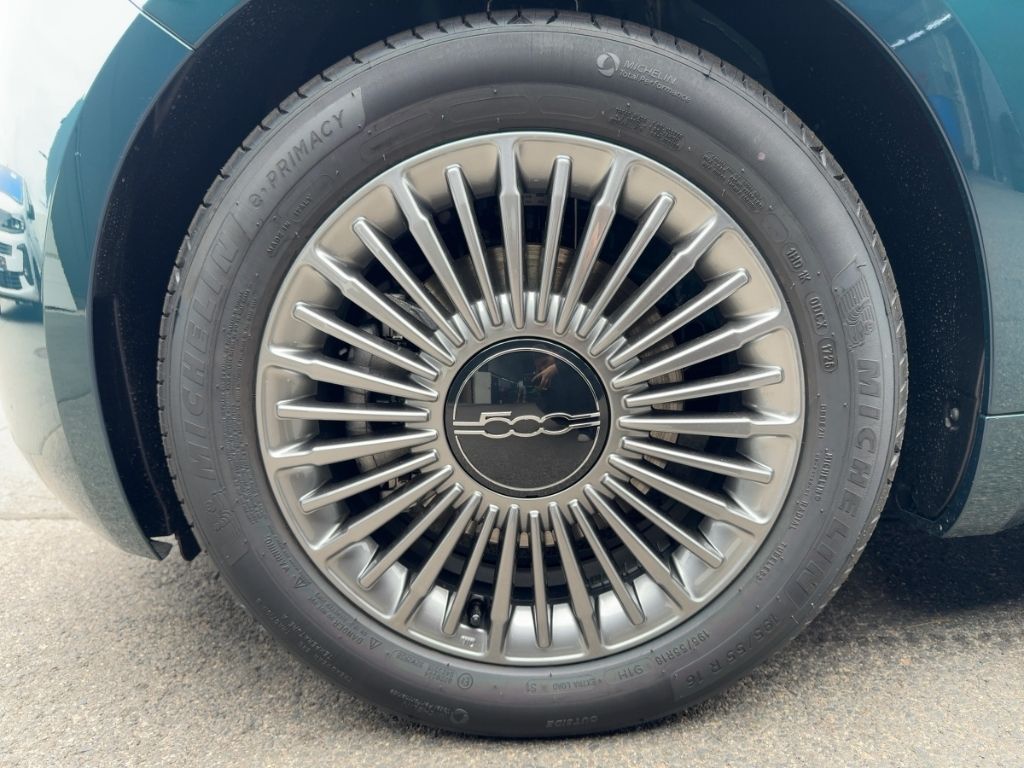 Fahrzeugabbildung Fiat 500 Hybrid Limousine ICON, K-Paket,Rückfahrkamer