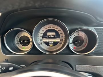 MYAUTOCENTER – Gebraucht- und Jahreswagen mit Werkstattservice in Pfaffenhofen Mercedes-Benz C 200 CGI BlueEfficiency *TÜV NEU*Avantgarde*
