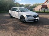 Skoda Superb 2.0 TDI Style SHZG/ACC/DCC/Allwetter - Skoda Superb mit Diesel-Antrieb: Standheizung