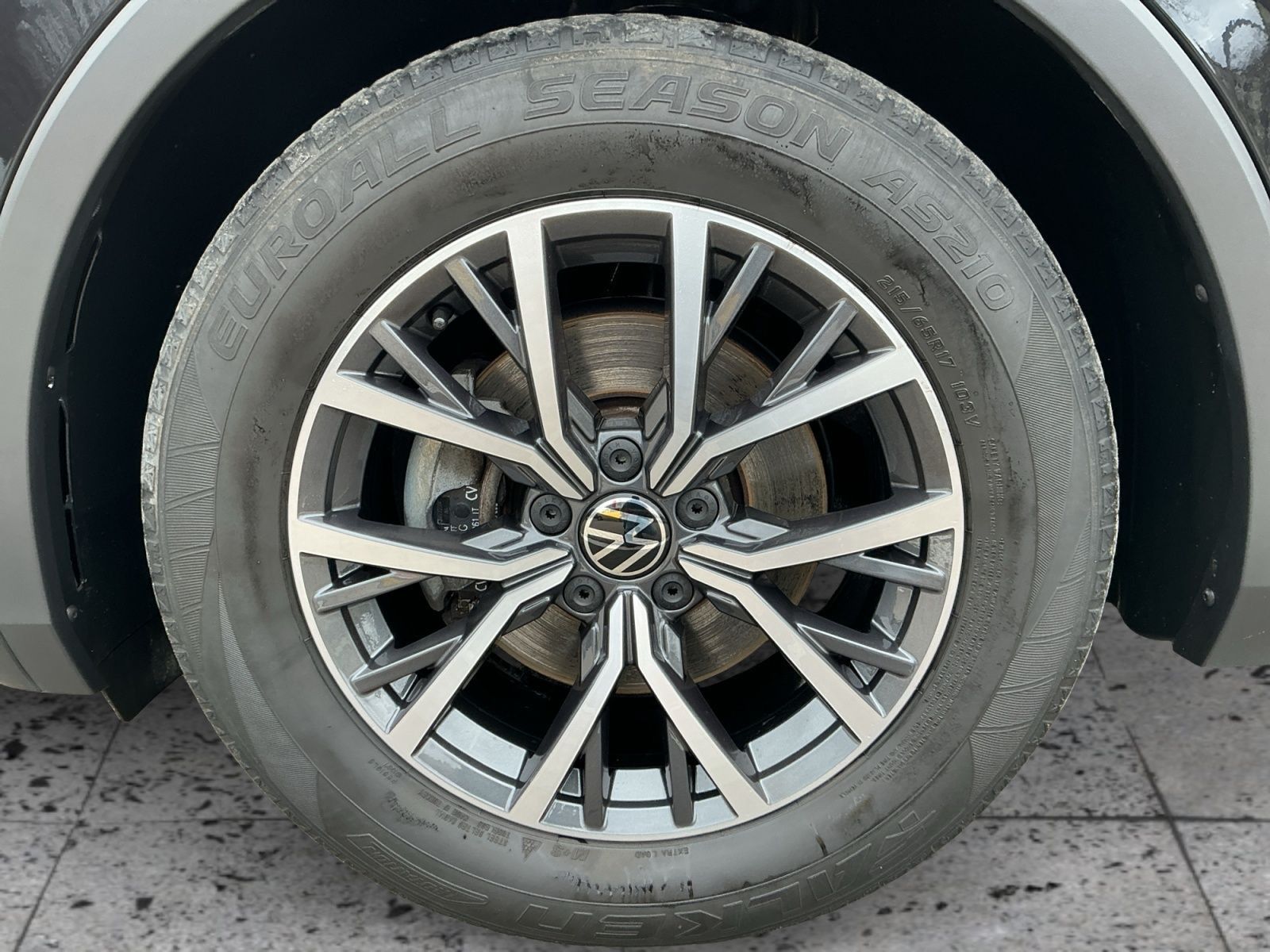 Volkswagen Tiguan - Bild 8