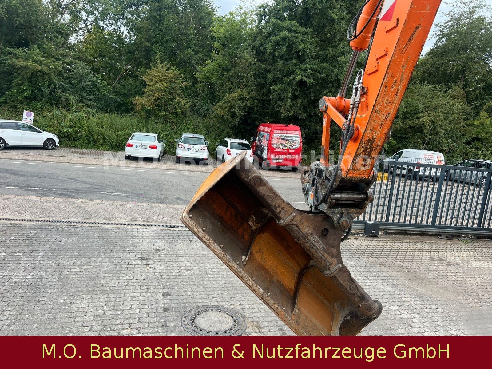 Fahrzeugabbildung Liebherr A914 COMPACT LITRONIC 14T