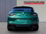 Alfa Romeo Stelvio Quadrifoglio Verde Montreal Sonderlack 5 - Alfa Romeo: Verde