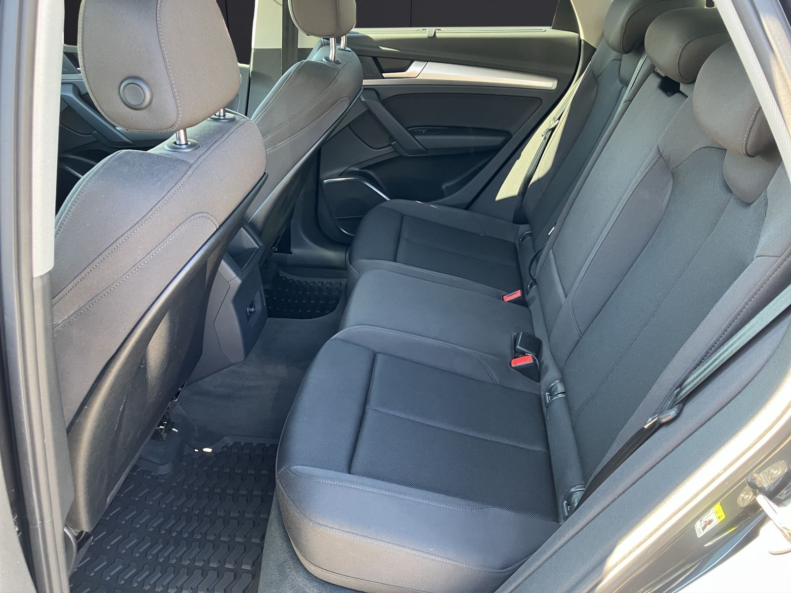 Fahrzeugabbildung Audi Q5 50 TDI quattro S-tronic AHK LED RFK