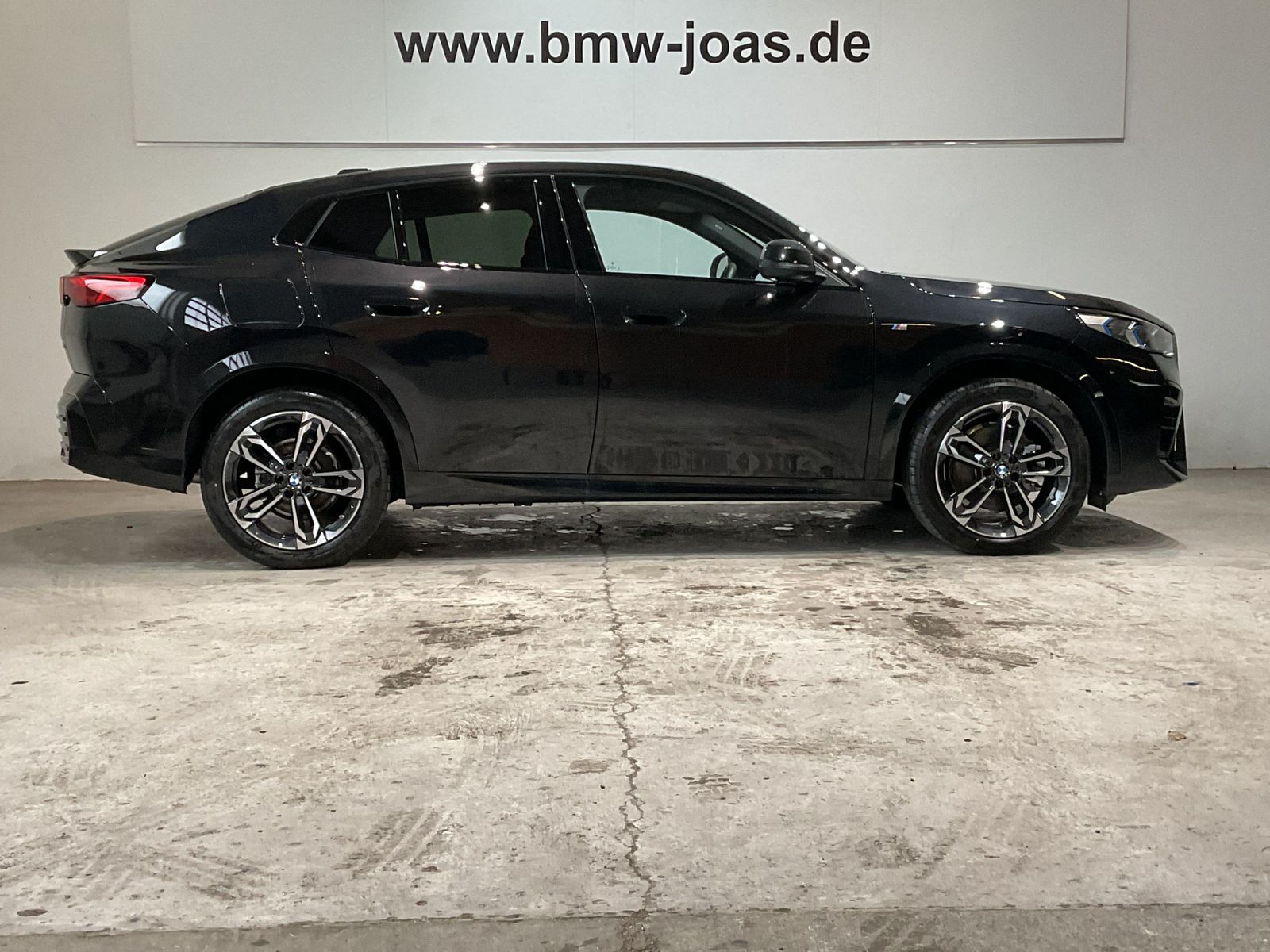 Fahrzeugabbildung BMW X2 sDrive20i M Sportpaket Aktivsitz 19 M LMR