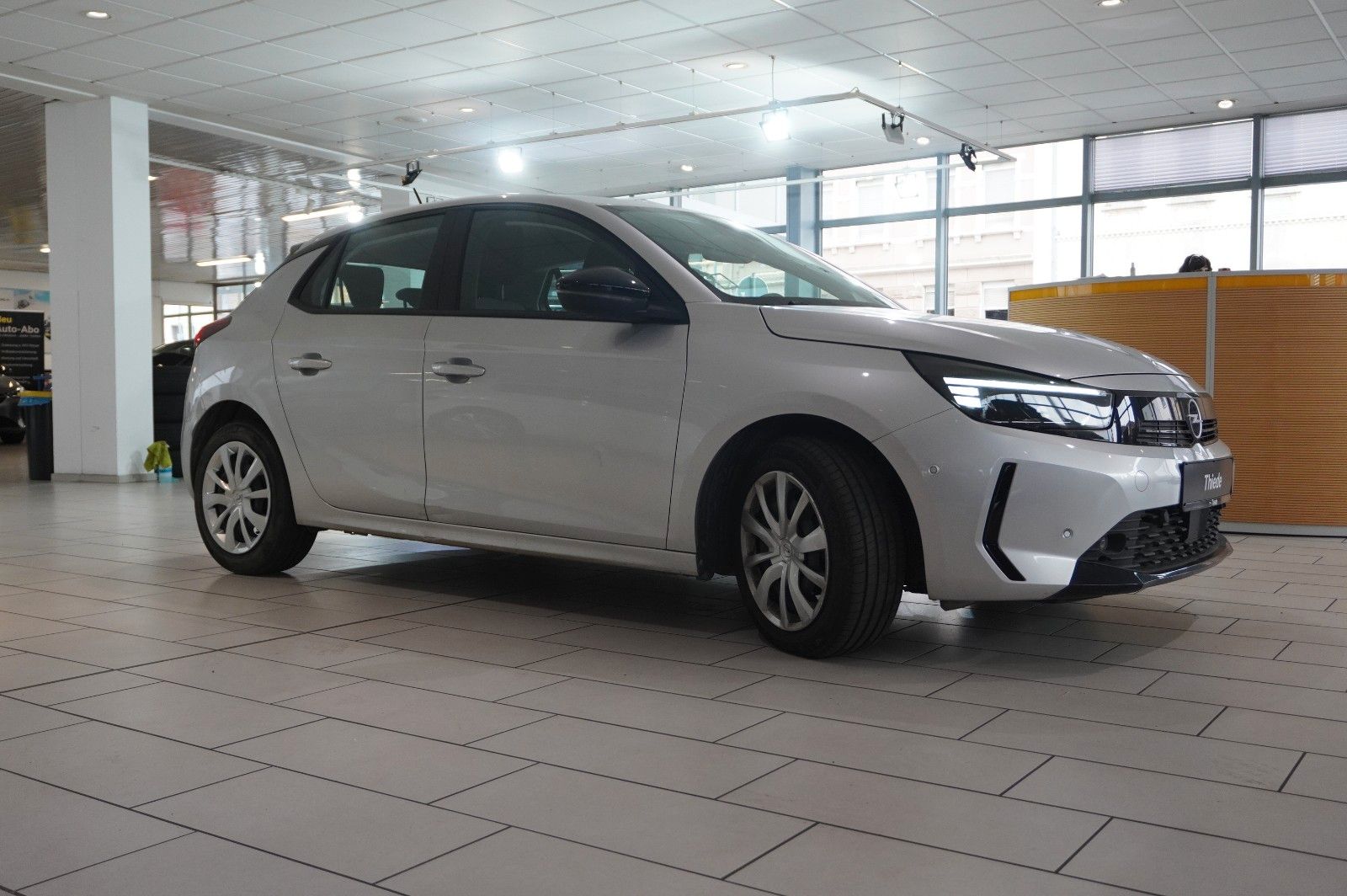 Fahrzeugabbildung Opel Corsa F 1.2 FACELIFT NAVI/LED/KAMERA/VIRTU./DAB+
