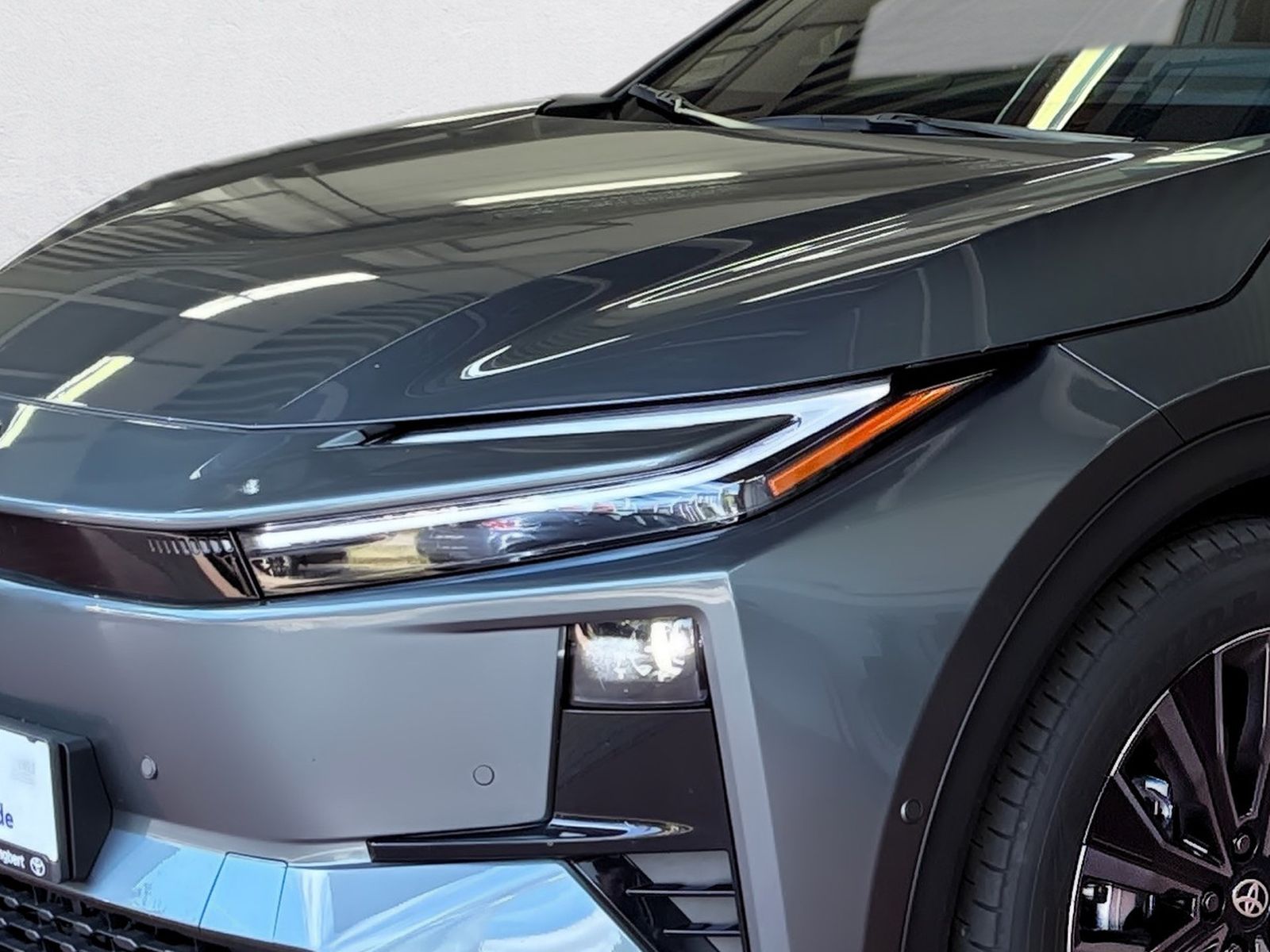 Fahrzeugabbildung Toyota C-HR+ Lounge 4x4 AWD 77 KW, 360,SHZ,el.Heck