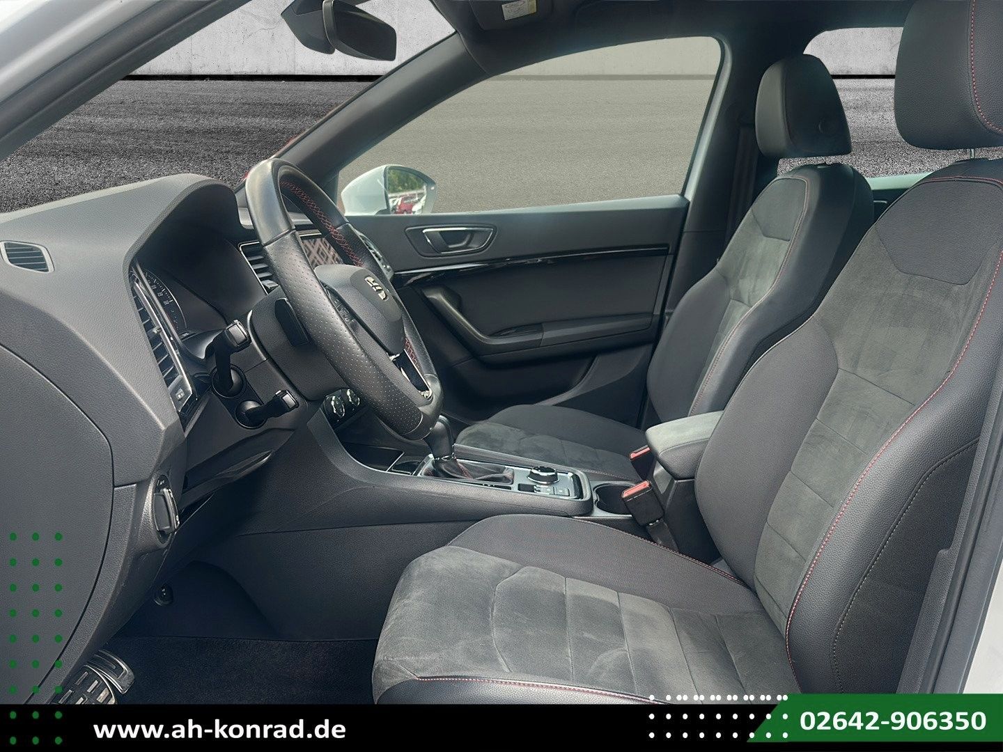 Fahrzeugabbildung SEAT Ateca FR 1.5 TSI DSG*Navi*ACC*LED