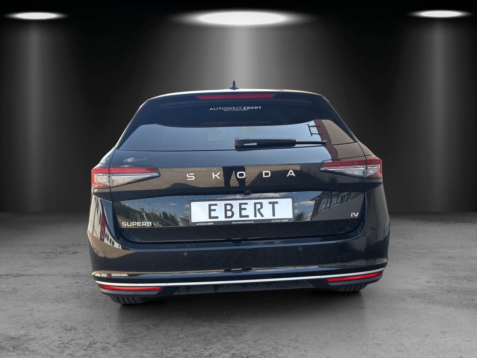 Fahrzeugabbildung SKODA Superb Combi L&K 1,5 TSI iV 150 kW DSG