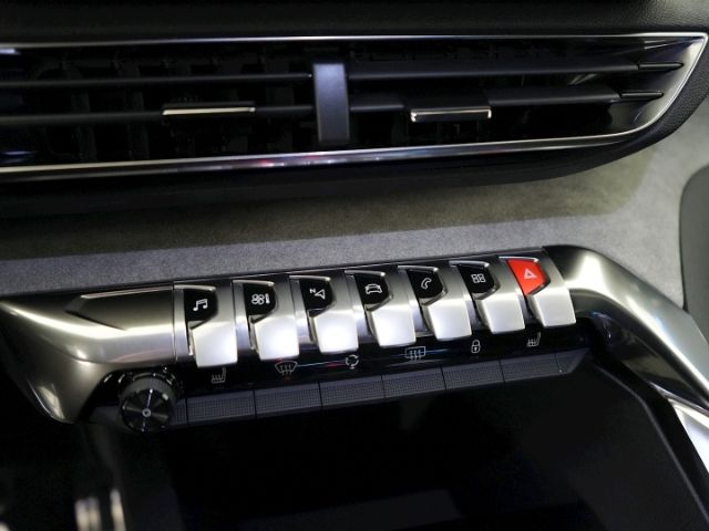 3008 GT HYBRID 145 e-DSC6+AHK+NAVI+360 GRAD KAME