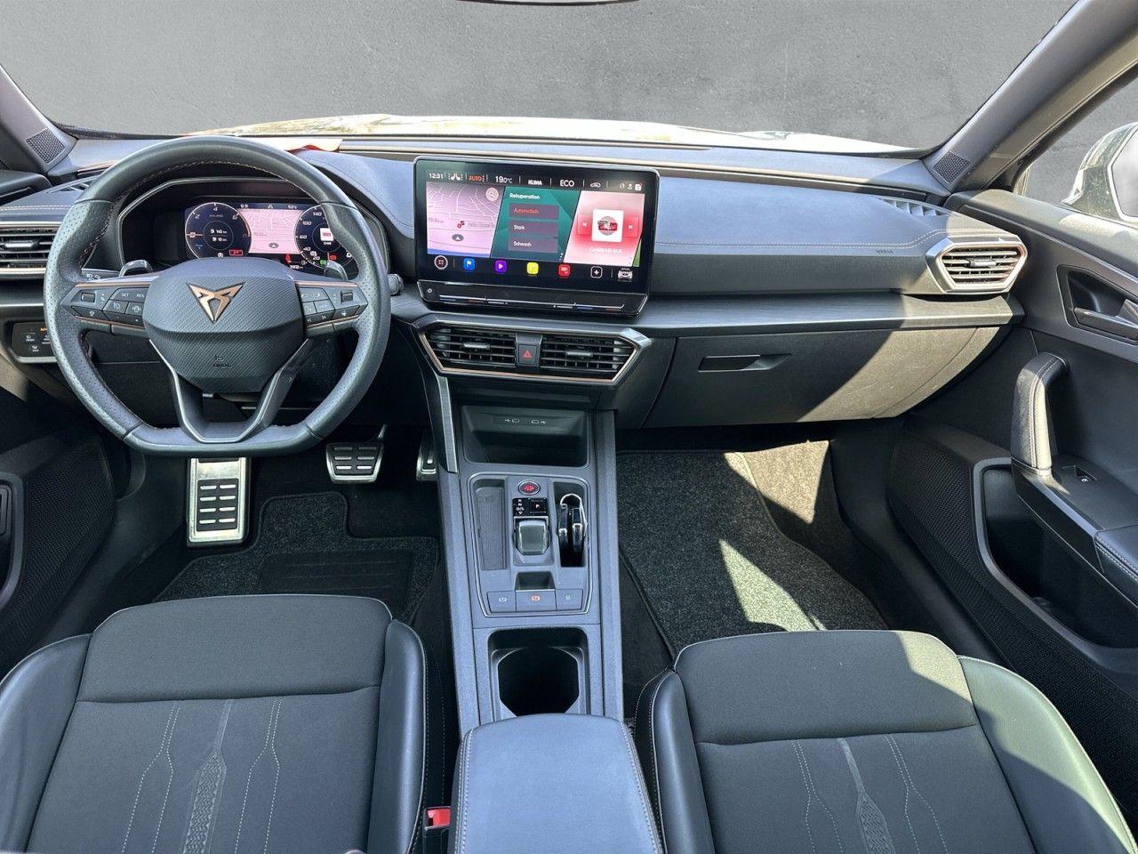 Fahrzeugabbildung CUPRA Formentor VZ 1.4 e-Hybrid 245 PS DSG - mit KI generiert/bearbeitet