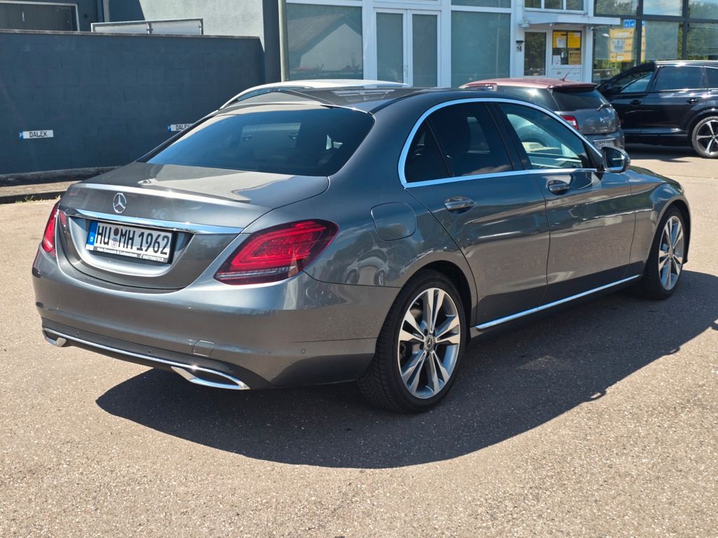 Image of Mercedes-Benz C 220