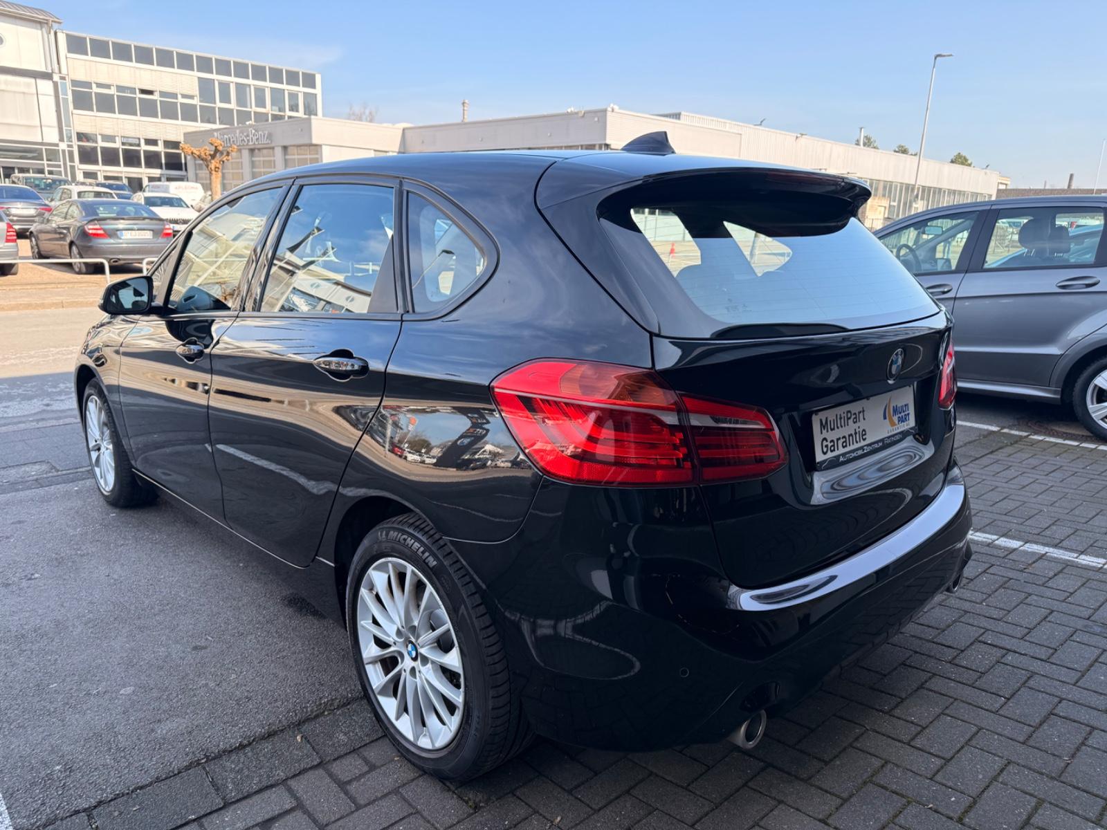 BMW 218d Active Tourer 2.HD*AUTOMAT*LED*ALU*NAVI*