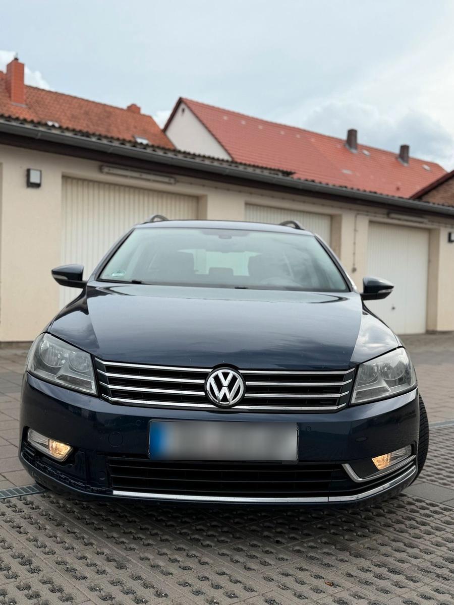 Volkswagen Passat 2014 — interior
