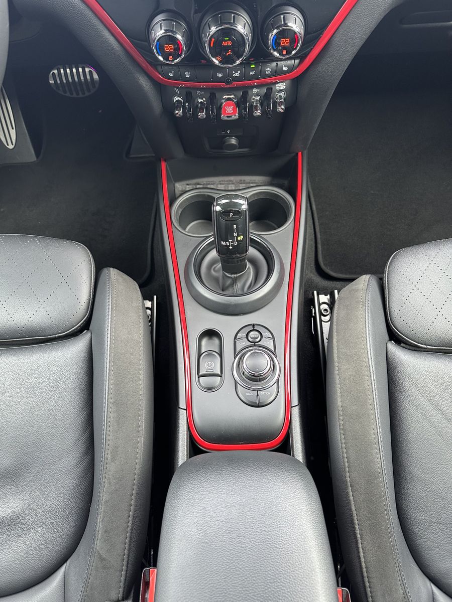 Fahrzeugabbildung MINI John Cooper Works Countryman NAV+LED+HEAD-UP+KAM