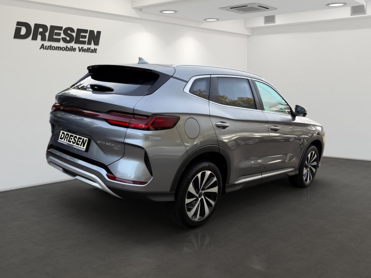 BYD SEAL U