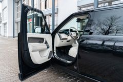 LAND ROVER Range Rover SV / 360° / PANO / LWB / P615 / 23" LAND ROVER Range Rover SV / 360° / PANO / LWB / P615 / 23"