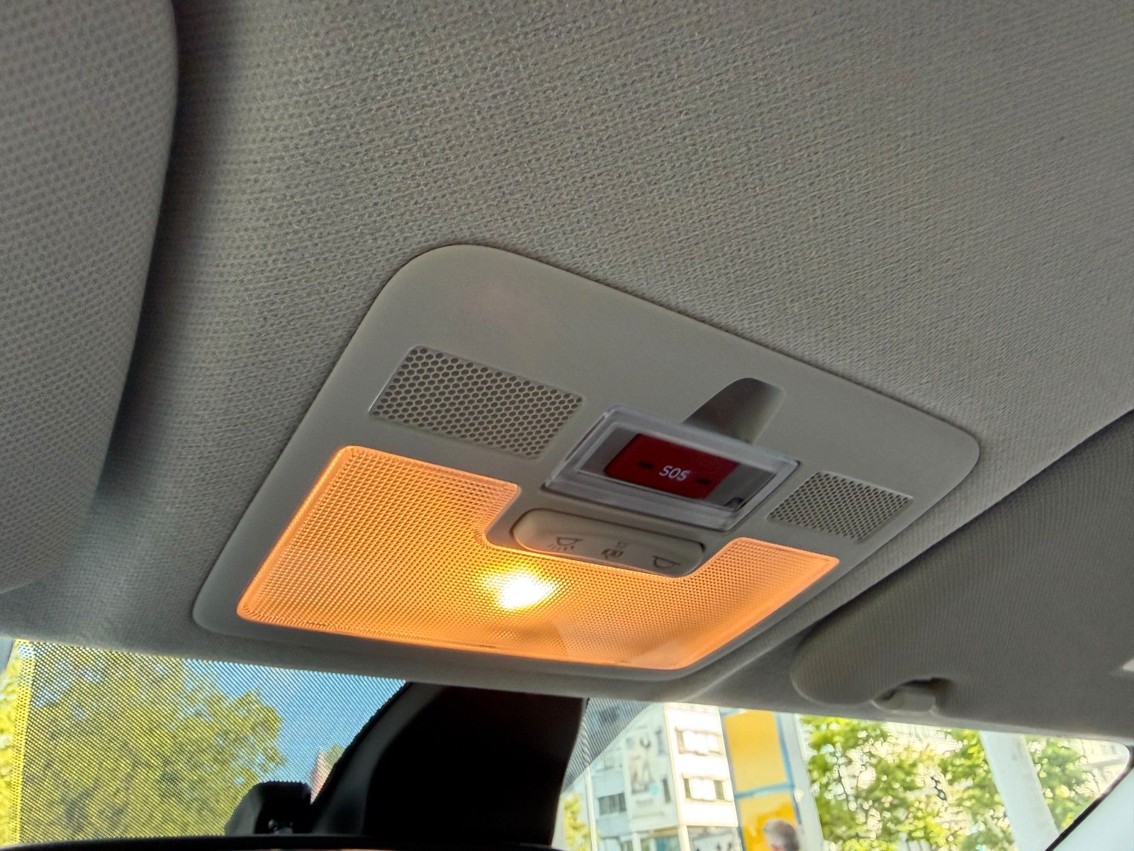 Fahrzeugabbildung Hyundai i10 Trend 84PS Automatik/PDC/SHZ!