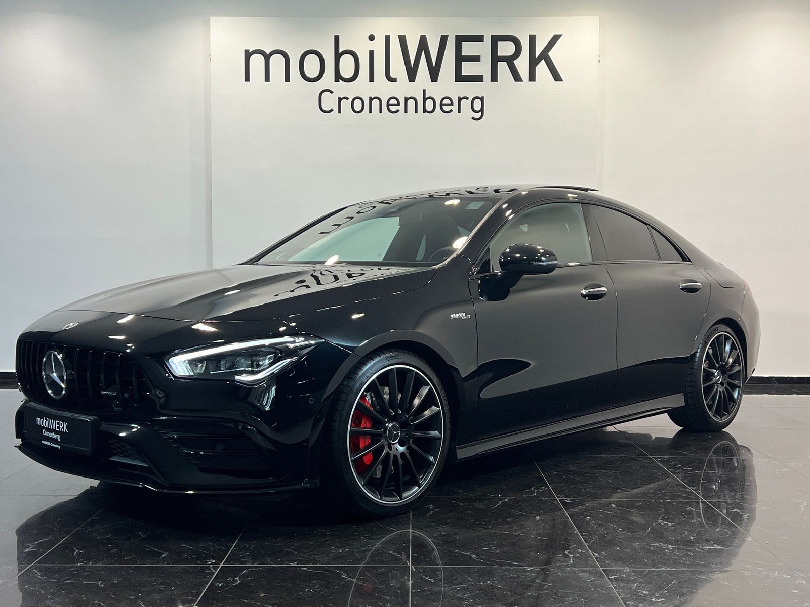 MERCEDES-BENZ CLA 35 AMG PANO Standh. M-Beam Nightpaket Kamera