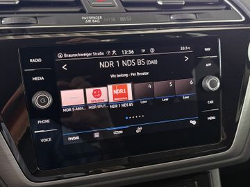 Volkswagen Touran 1.5 TSI DSG COMFORTLINE LED ACC KAMERA 7S