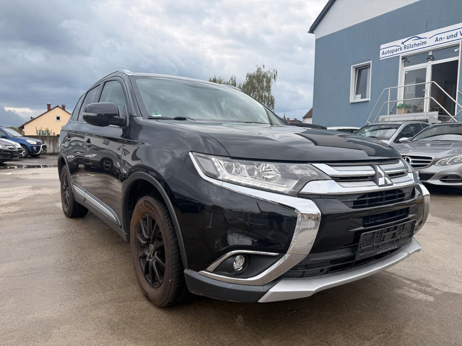 Mitsubishi Outlander Edition 100+ 4WD / Automatik/KAM/LHZ