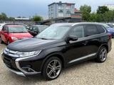 Mitsubishi Outlander 2.0/Kamera/Temp/Klimaaut/SHZ/8x Alus! - Mitsubishi Gebrauchtwagen in Leipzig