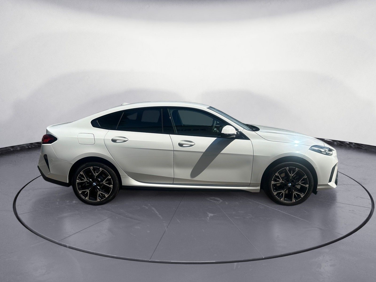 BMW 216 Gran Coupé - Bild 6