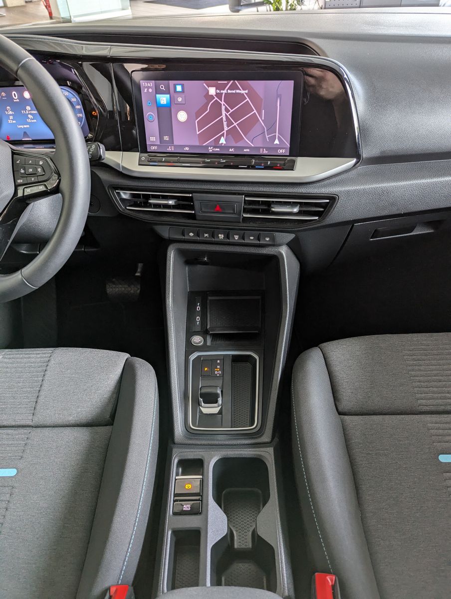 FORD Grand Tourneo L2 Active 7-Sitz Bi-LED Pano AHK - Image 22