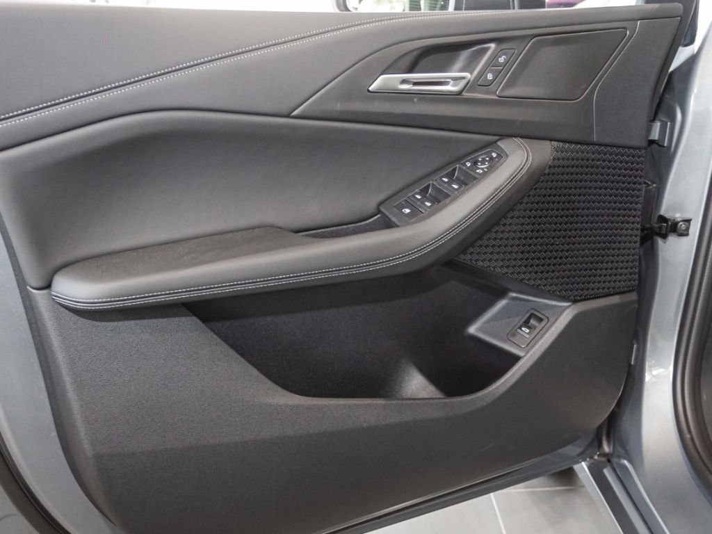 BMW 218 - Bild 6