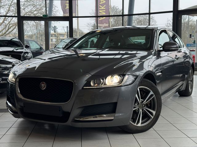 Jaguar XF Prestige Schiebdach. Bi-Xenon. Navi. Sitzh.