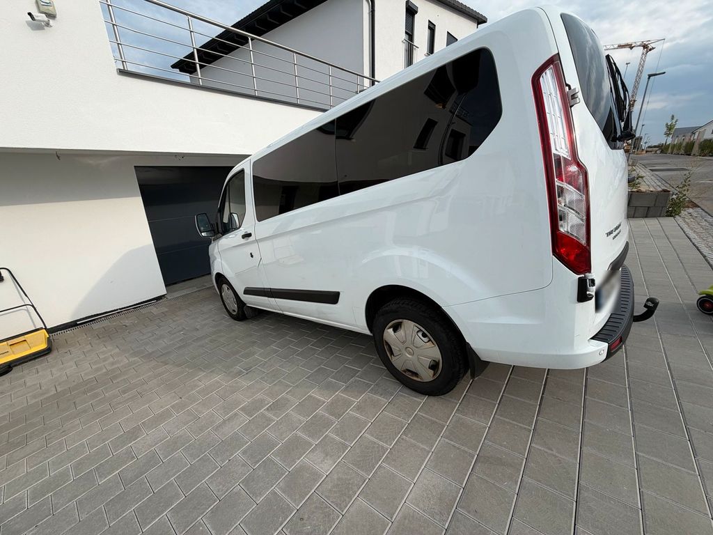 Image of Ford Transit Custom