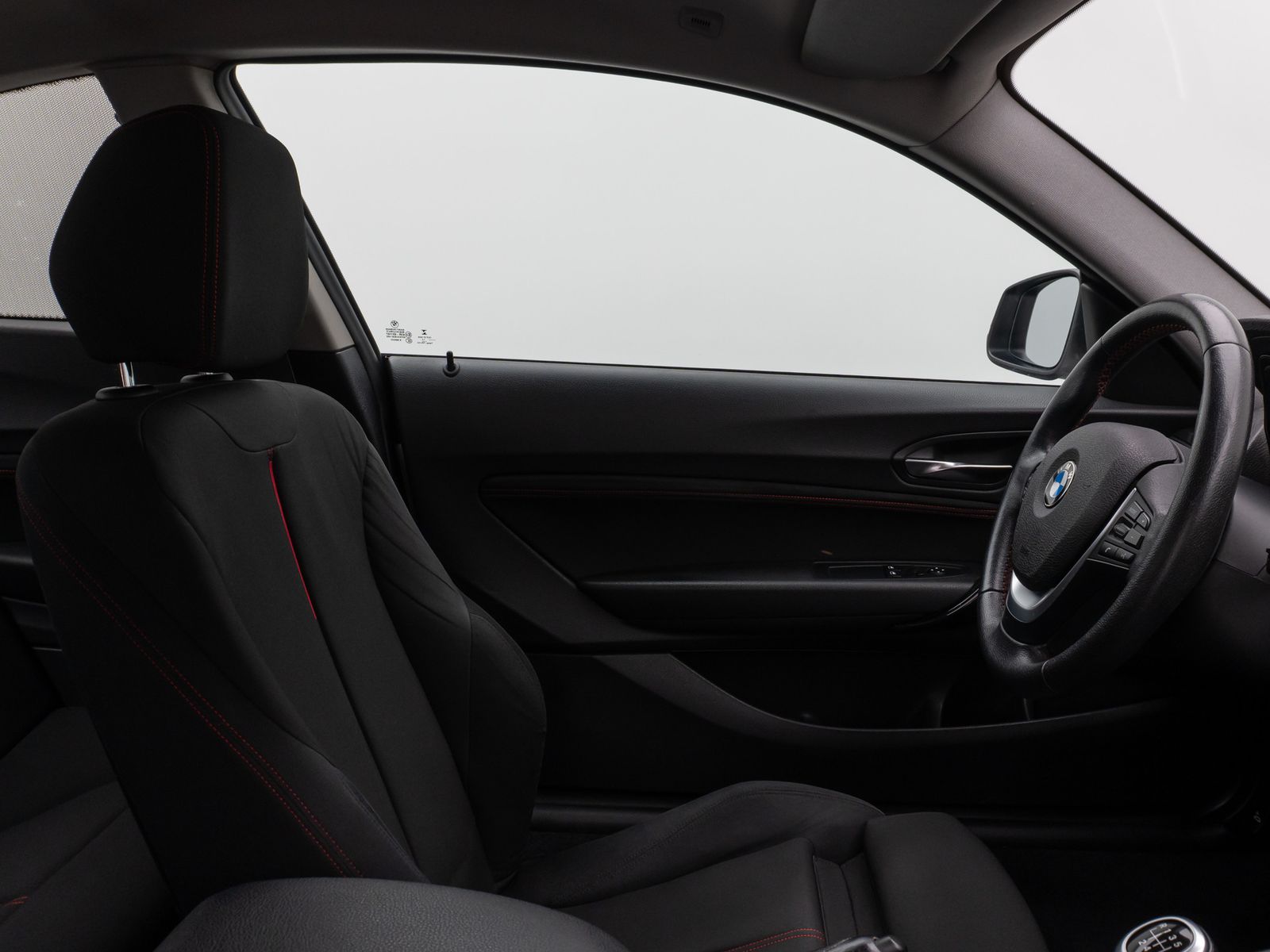 Fahrzeugabbildung BMW 220d Coupé Sport Line PDChinten HiFi Navi Xenon