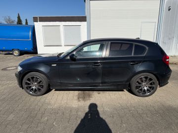BMW 120d*NAVI*TEMPOMAT*