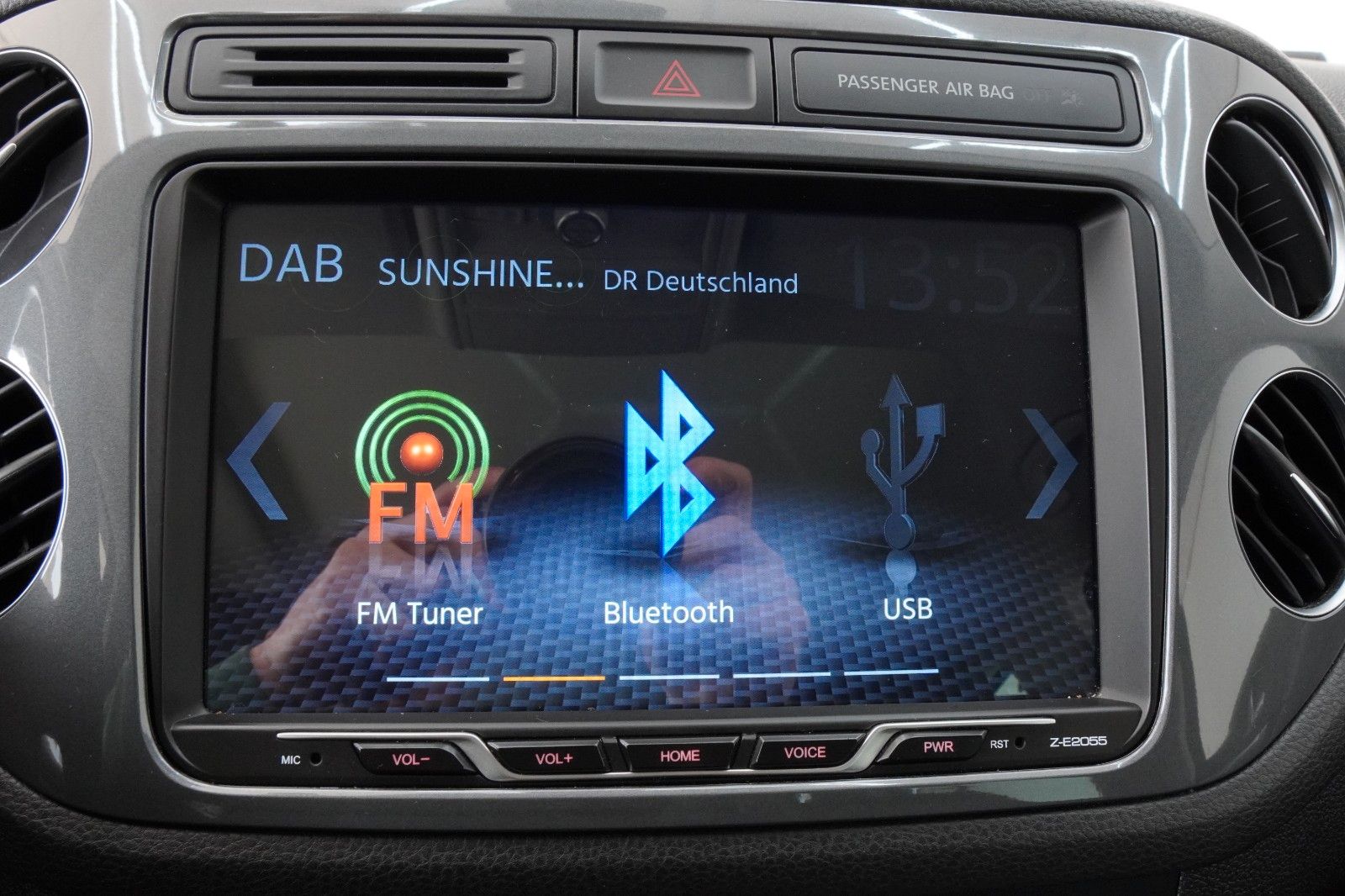Fahrzeugabbildung Volkswagen Tiguan Sport & Style 4Motion*Aut.*Navi*Leder*AHK