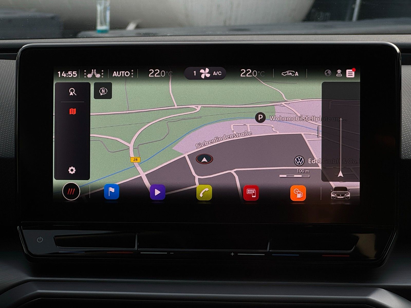 Fahrzeugabbildung SEAT Leon 1.5 TSI FR ACC LED VC SHZ LHZ Kam Ambiente